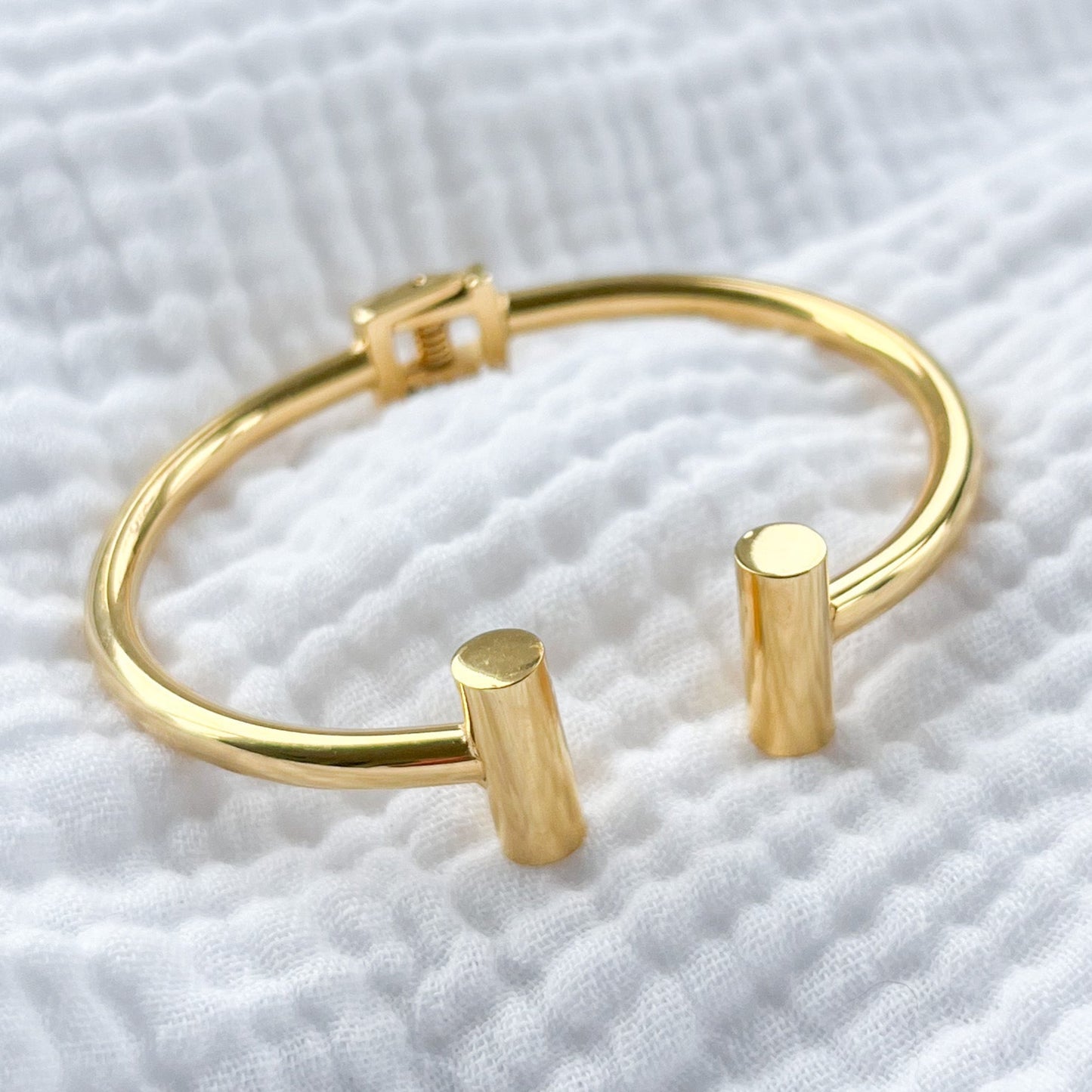New York Golden Cuff Bracelet