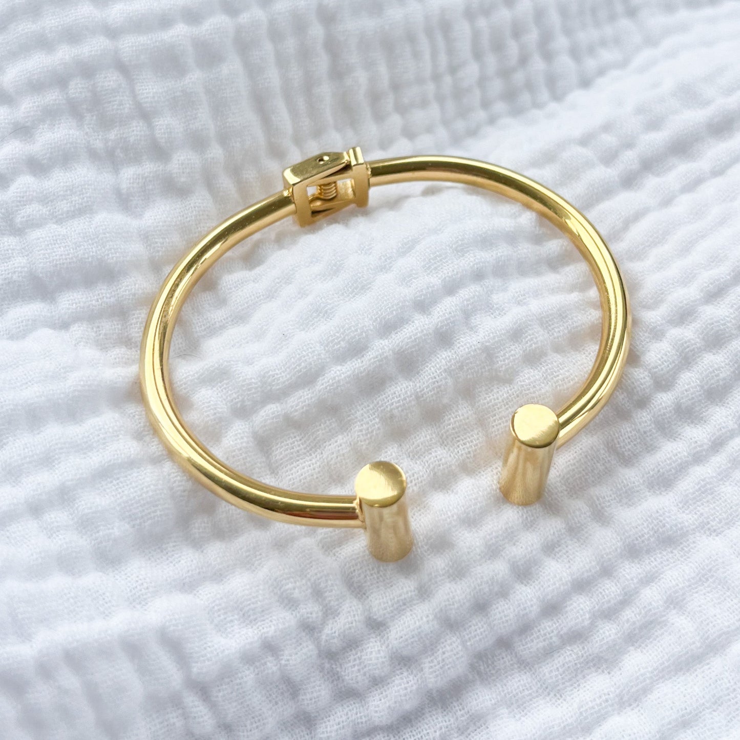 New York Golden Cuff Bracelet