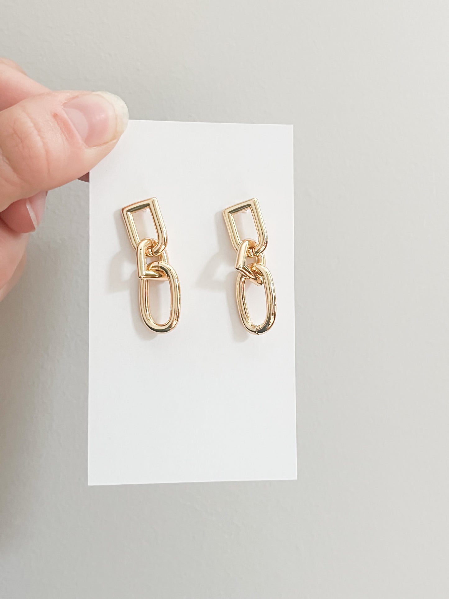 Minimalist Gold Chain Drop Earrings