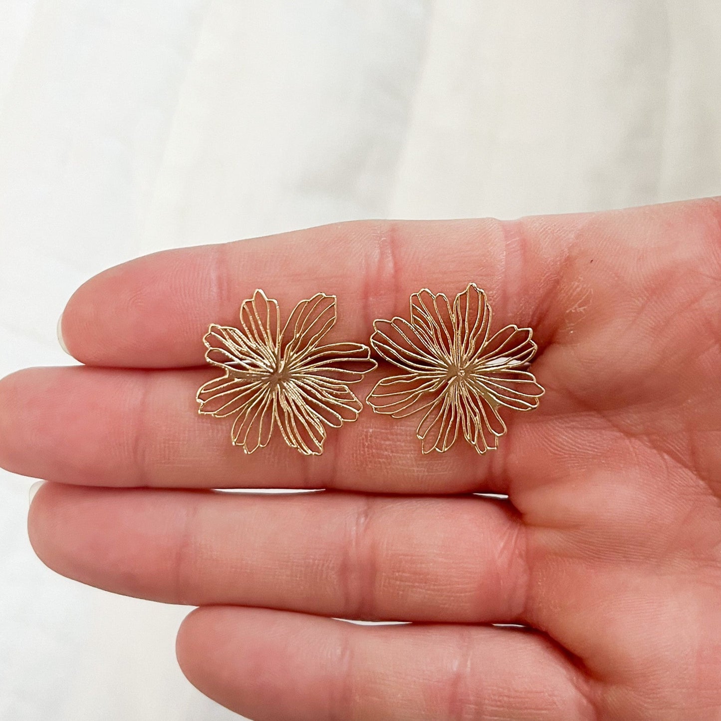 Golden Seaside Flower Stud Earrings