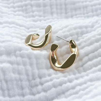 Carolina Chunky Gold Hoop Earrings