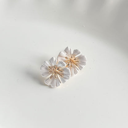 Sunkissed White Flower Stud Earrings